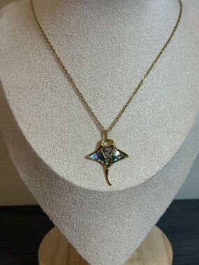 Handmade Abalone Shell Stingray Necklace | Waterproof & Tarnish Resistant